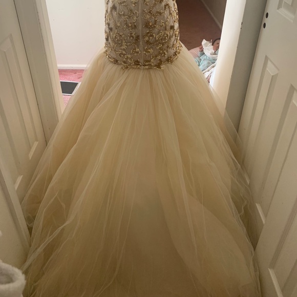 Prom - Picture 6 of 6